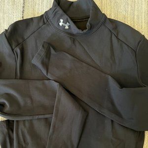 Under Armour Thermal Black Long Sleeve Top - S